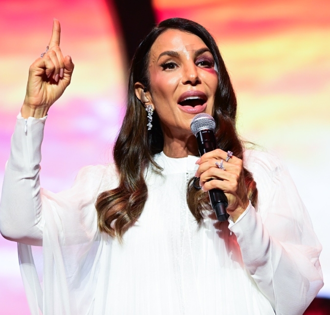Após cirurgia na face, Ivete Sangalo fala sobre lesão: <I>Quebrei dois ossos</i>