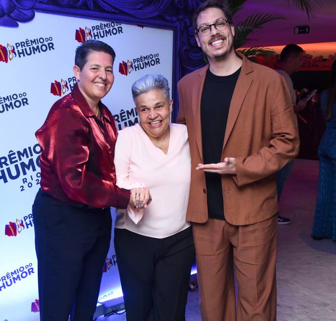 Cláudia Rodrigues faz rara aparição pública no <i>Prêmio do Humor 2026</i>