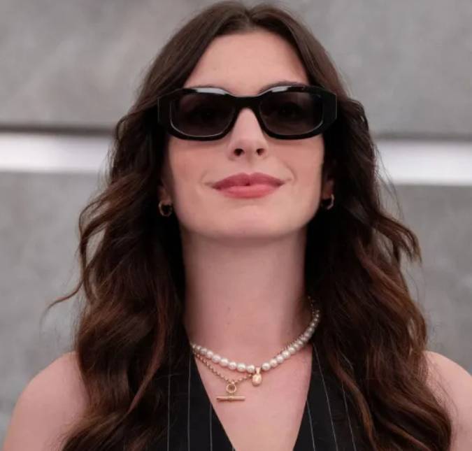 Anne Hathaway proibiu escalação de modelos esqueléticas em <i>O Diabo Veste Prada 2</i>