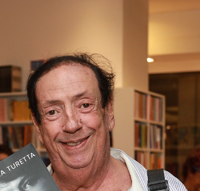 Marcos Oliveira posta vídeo de desculpas após polêmica: <i>- Espero que me perdoem </i>