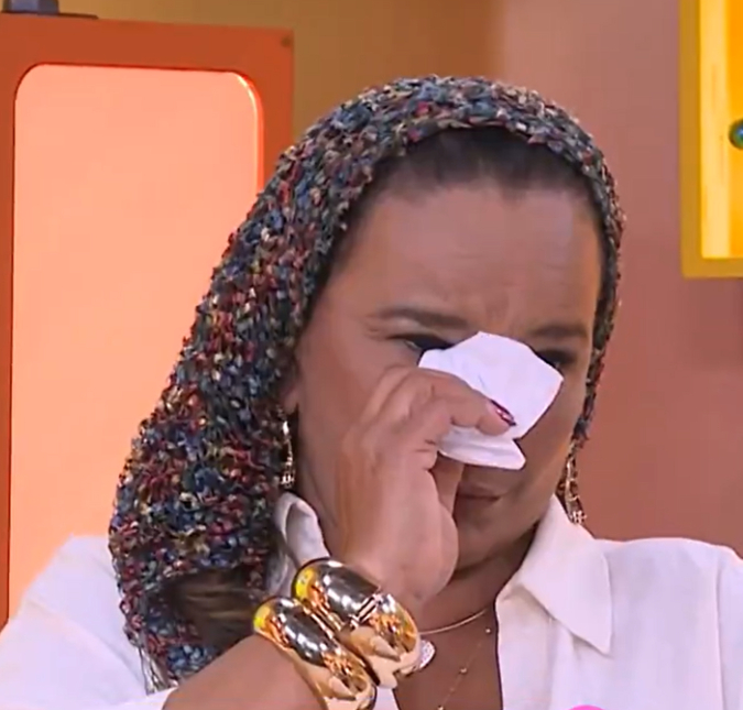 Solange Couto chora ao descobrir rejeição após eliminação do <i>BBB26</i>, assista!