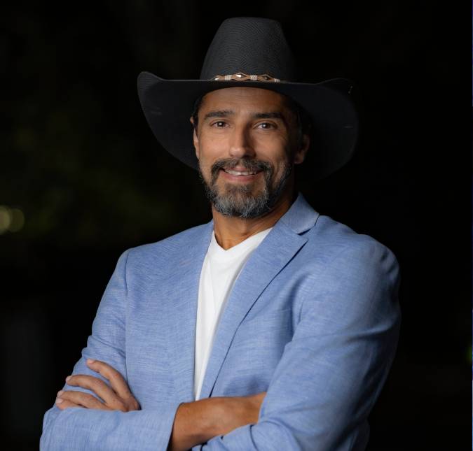 Alberto Cowboy ganha declaração amorosa de esposa: <i>Matei a saudade acumulada</i>