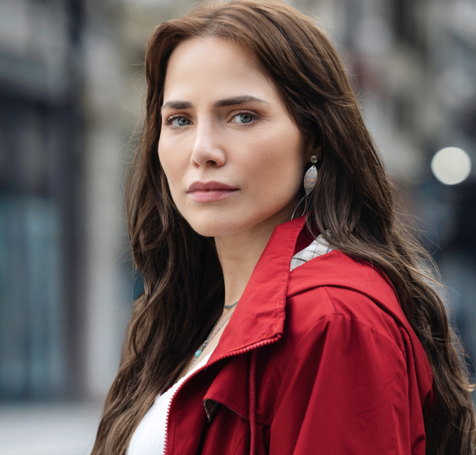 Letícia Colin aparece nas primeiras imagens da novela <i>Quem Ama Cuida</i>, da <i>Globo</i>