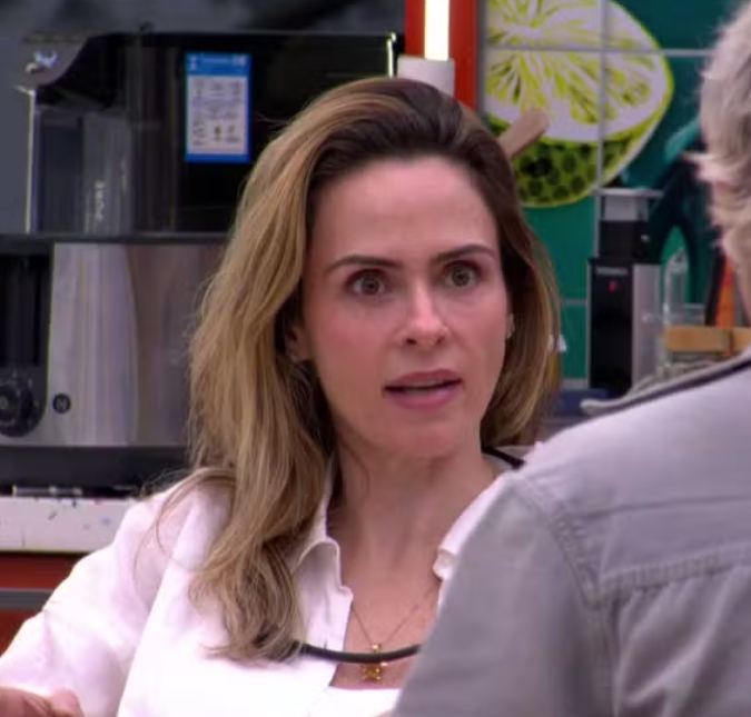 Pai de Ana Paula Renault segue internado e tem estado de saúde atualizado