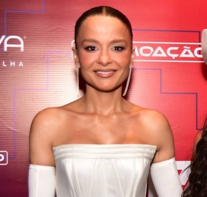 Maiara, da dupla com Maraisa, posta foto com namorado 14 anos mais novo