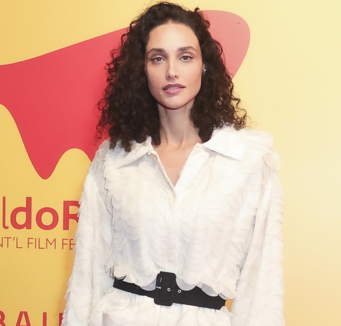 Débora Nascimento compartilha registros do aniversário de oito anos da filha; confira