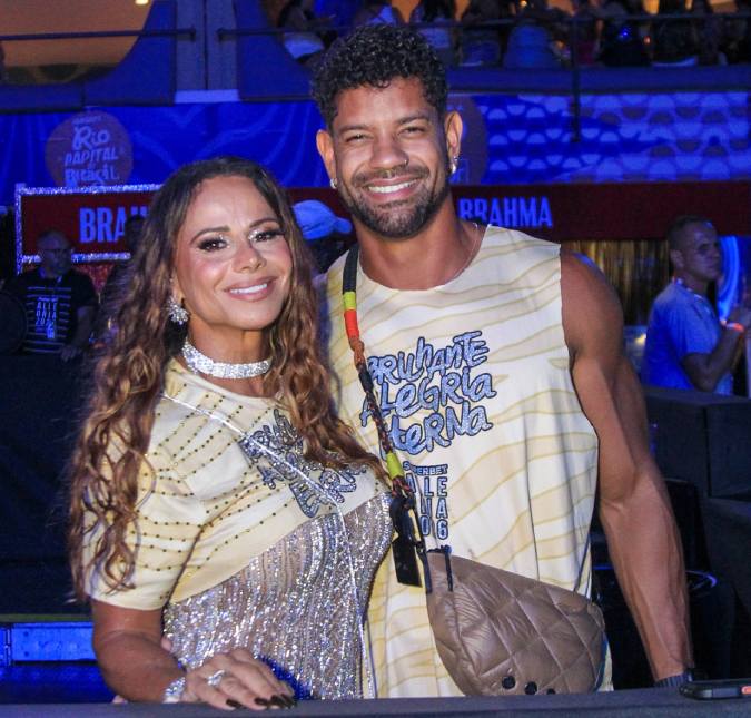 Viviane Araújo se declara para o marido Guilherme Militão e o filho: <i>Tudo o que preciso na vida</i>