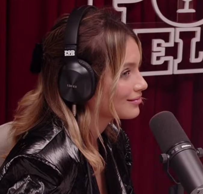 Grávida, Gabriely Miranda retoca cor do cabelo e brinca: <i>Mami loirou</i>