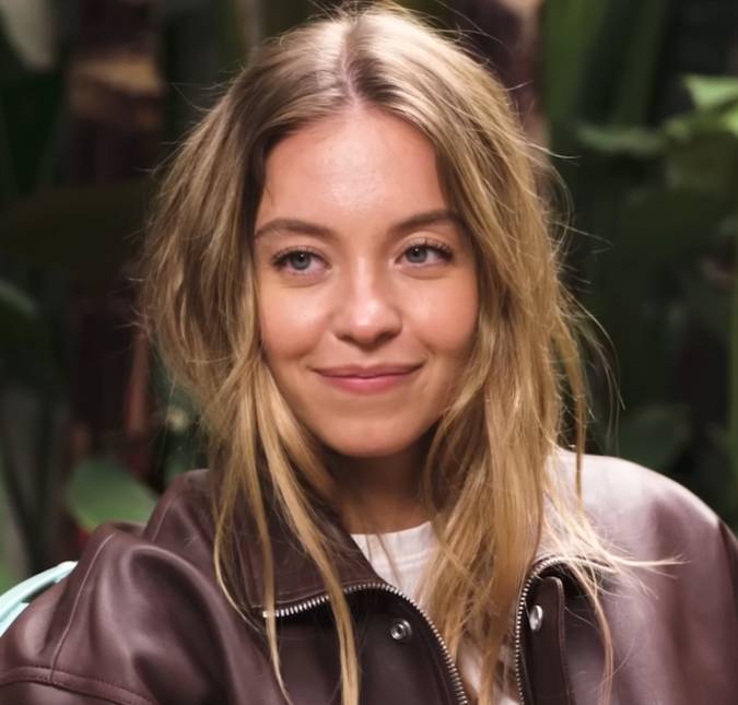 Participação especial de Sydney Sweeney é cortada de <i>O Diabo Veste Prada 2</i>