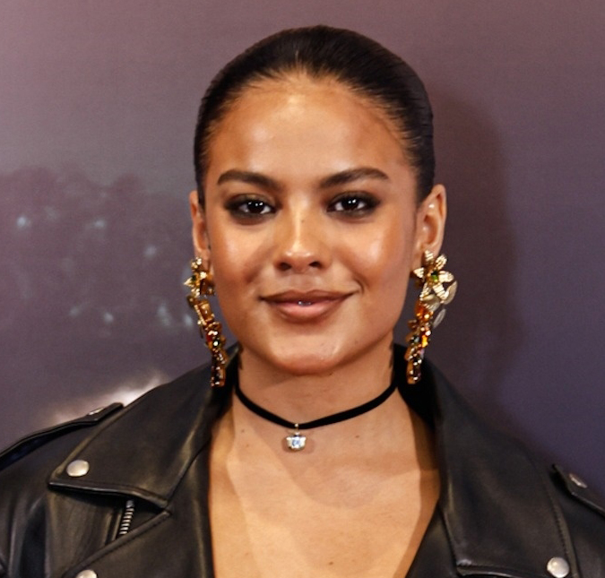 Bella Campos abre o jogo sobre polêmica com Cauã Reymond: <i>Me senti oprimida</i>