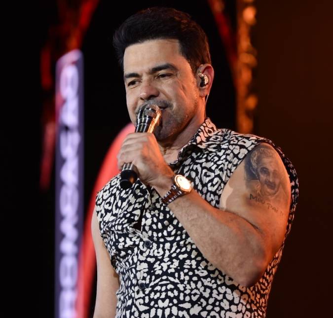 Zezé Di Camargo posta clique raro ao lado de todas as filhas: <i>Encontros que aquecem o coração</i>
