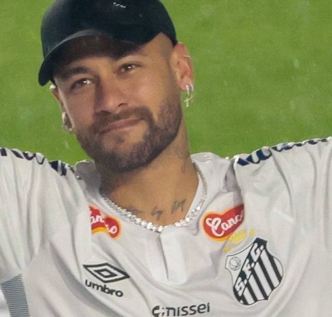Neymar Jr. surge vestido de mágico e surpreende a filha, Mavie; veja!
