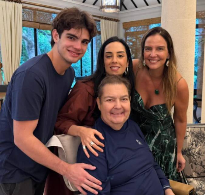 Filho caçula de Faustão se declara ao pai após o aniversário de 76 anos de idade do apresentador: <i>Dia do meu herói</i>