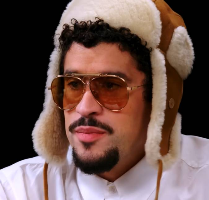 Bad Bunny surge irreconhecível ao se transformar em idoso para o <i>Met Gala 2026</i>