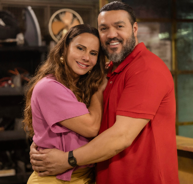 Viviane Araújo relembra cena de beijo com Belo na novela <i>Três Graças</i>: <i> Incômodo</i>