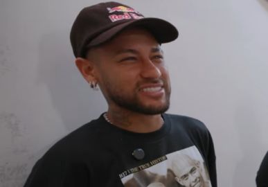 RT @Estrelando: O Neymar Jr. está na lista! Confira a repercussão da convocação do atleta para a Copa do Mundo 2026