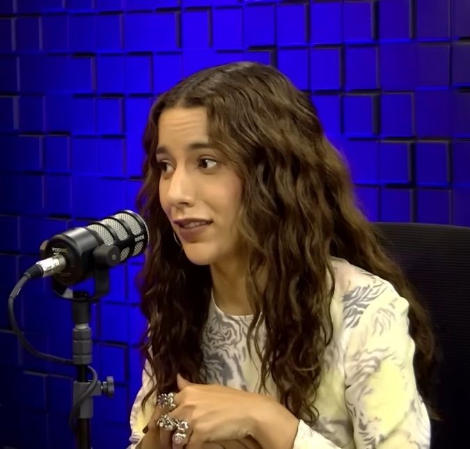 Marina Sena revela como ela e Juliano Floss lidam com boatos e especulações sobre o relacionamento: <i>- Tenho que provar nada</i>