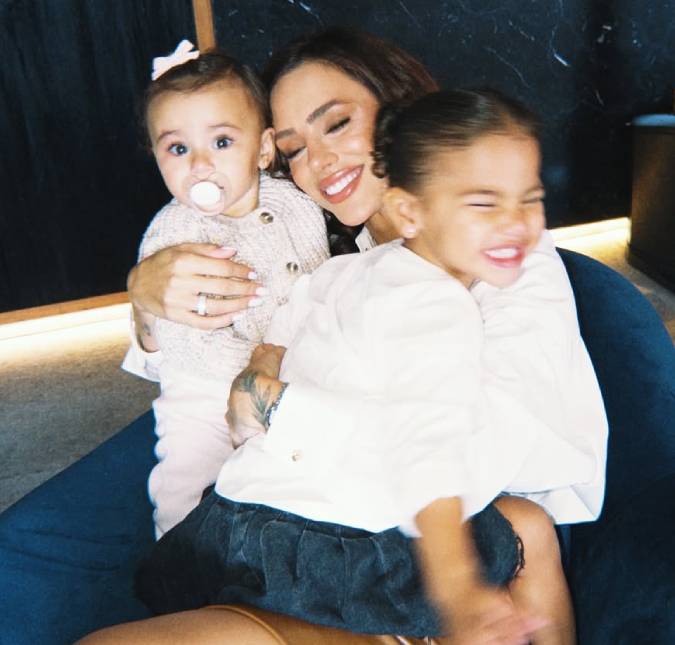 Bruna Biancardi derrete <i>web</i> ao abrir álbum de fotos com Mavie e Mel. Confira alguns momentos da influenciadora com as filhas