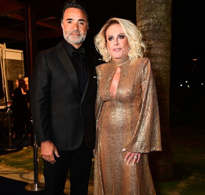 Férias! Ana Maria Braga curte férias em Nova Iorque: <i>Um bem danado</i>