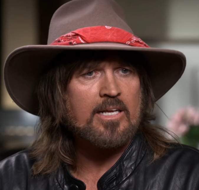 Billy Ray Cyrus relembra problemas de sáude e descreve como <i>um caso grave e quase fatal</i>