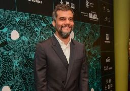 Wagner Moura revela como descobriu a indicação ao <i>Oscar</i> por <i>O Agente Secreto</i>: <i>Eu estava sozinho</i>