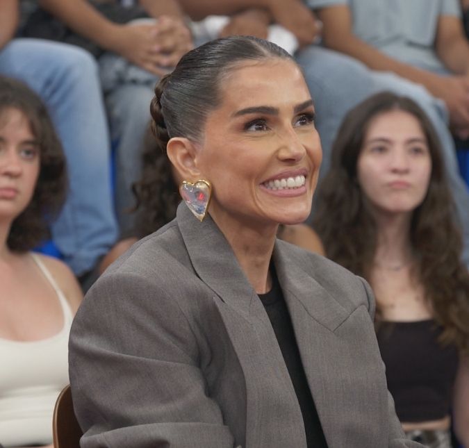 Deborah Secco relembra pedido de casamento de Dudu Borges e decisão de manter romance discreto