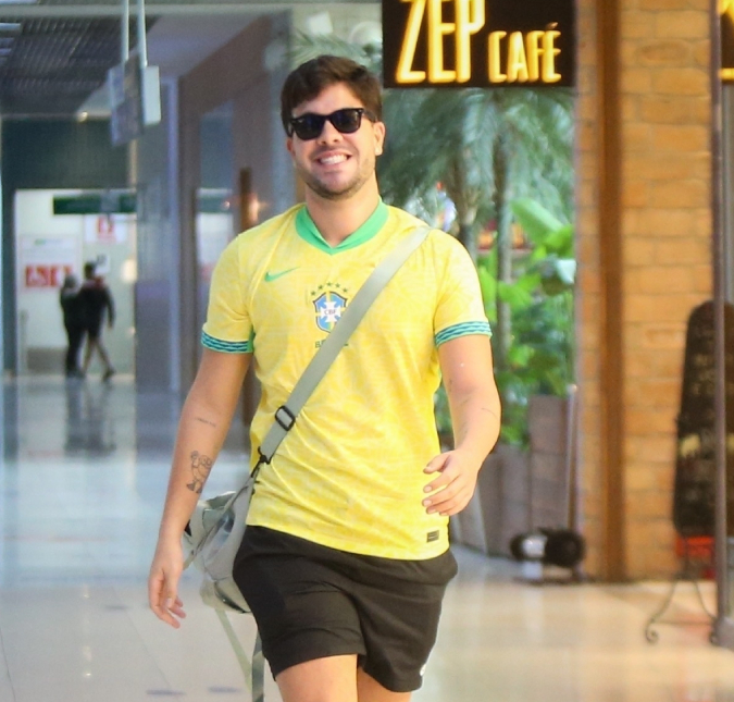 Alvaro comemora os dois gols de Vini Jr. em Brasil e Escócia e usa apelido viralizado da <i>web</i>: <i>Vivíboro!</i>