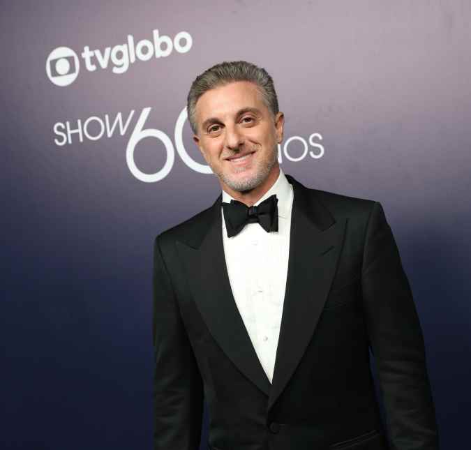 Luciano Huck mostra perrengue que passou após Jogo da Seleção Brasileira: <i>Fui abandonado pela família</i>