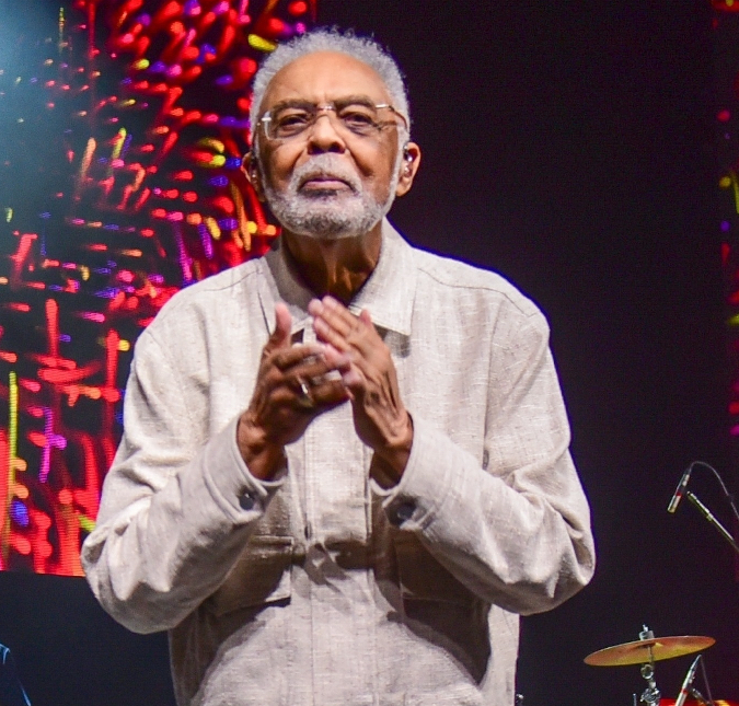 Regina Casé celebra aniversário de Gilberto Gil: <i> Fã apaixonada</i>