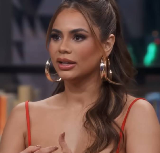 Lexa surge aos beijos com Ricardo Vianna durante o <i>Arraiá de Anitta</i>