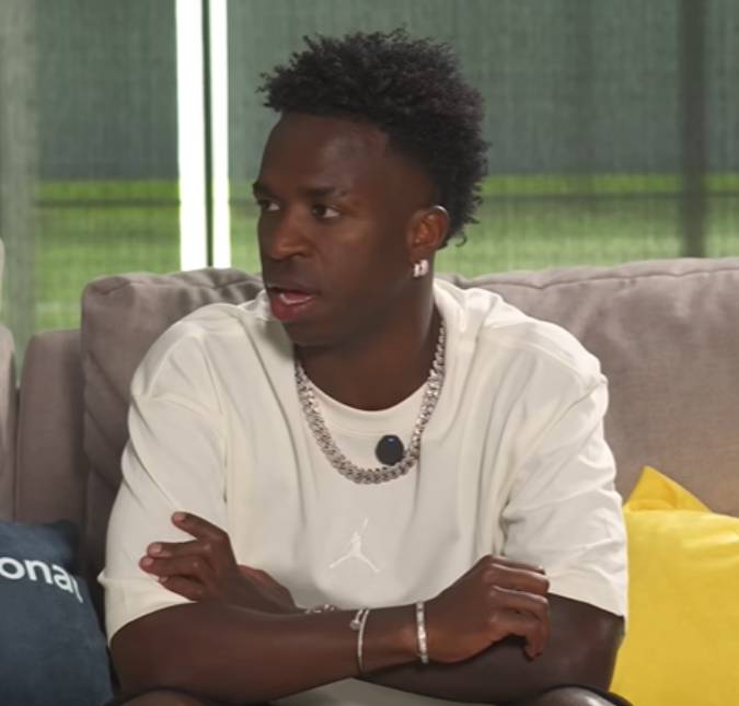 Vini Jr. se emociona ao receber mensagem de avó: <i>- Muito importante para mim</i>