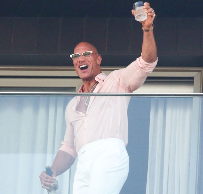 Ele merece um CPF! Dwayne Johnson se declara ao Brasil após turnê de <i>Moana</i> e encanta fãs
