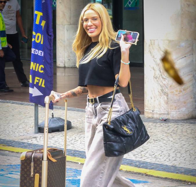 Em entrevista, Karoline Lima afirma que seu jogador de futebol favorito é Léo Pereira