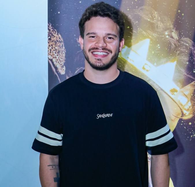 Novos papais na área! Matheus Fernandes e esposa anunciam gravidez