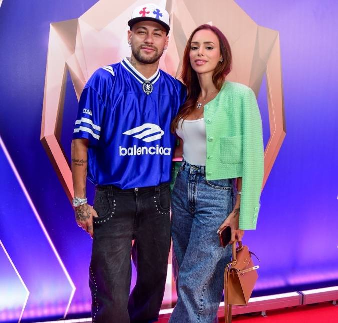 Bruna Biancardi posta registros da viagem junto com Neymar Jr. e filhas