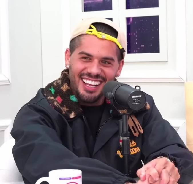 Zé Felipe mostra novo jatinho e brinca com comentário de João Guilherme: <i>Quiser buscar umas gatinhas, é seu</i>