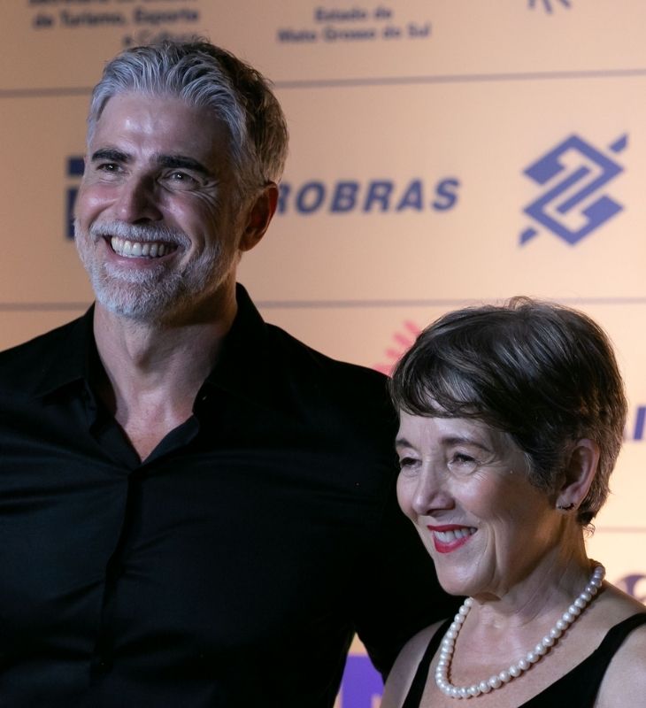 Reinaldo Gianecchini celebra sétima arte ao apresentar abertura do CineSur - Festival de Cinema Sul-Americano