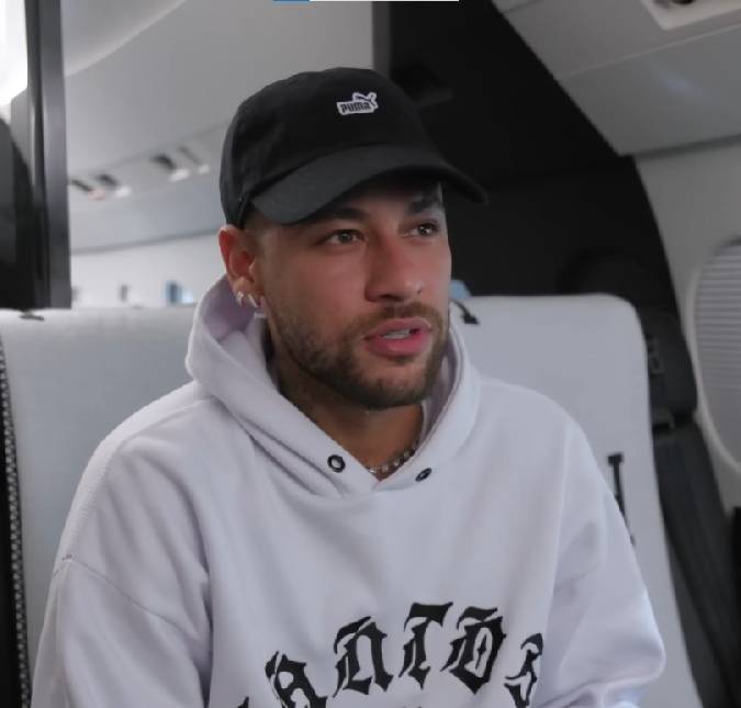 Neymar Jr. é eternizado com busto no Santos e faz agradecimento: <i>Uma honra</i>