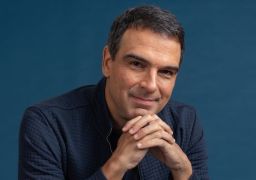 Tadeu Schmidt reencontra irmão após perdas familiares e reflete: <i>Bora aproveitar muito os momentos juntos</i>