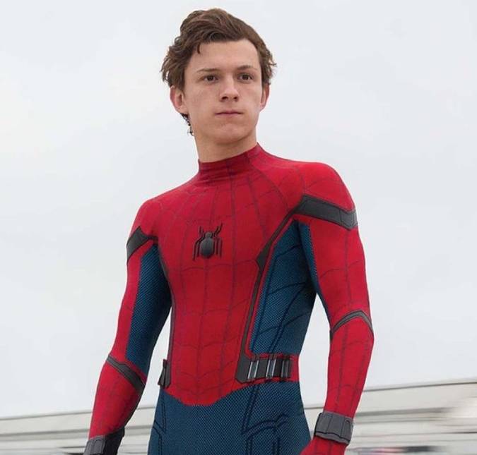 Tom Holland fala sobre responsabilidade de interpretar o <i>Homem-Aranha</i>: <i>Quero que crianças tenham alguém para admirar</i>
