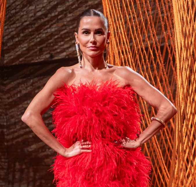 Deborah Secco compartilha reflexão após entrevista polêmica com o noivo: <i>- Minha paz é um artigo de luxo</i>