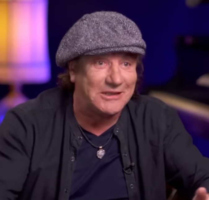 Brian Johnson, do <i>AC/DC</i>, leva susto após canhão cenográfico cair durante <i>show</i> em Las Vegas
