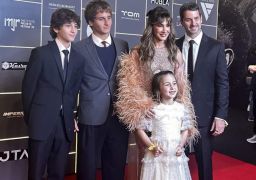 Com filhos adolescentes, Claudia Leitte abre coração sobre futuras noras: <i>Não sou ciumenta</i>