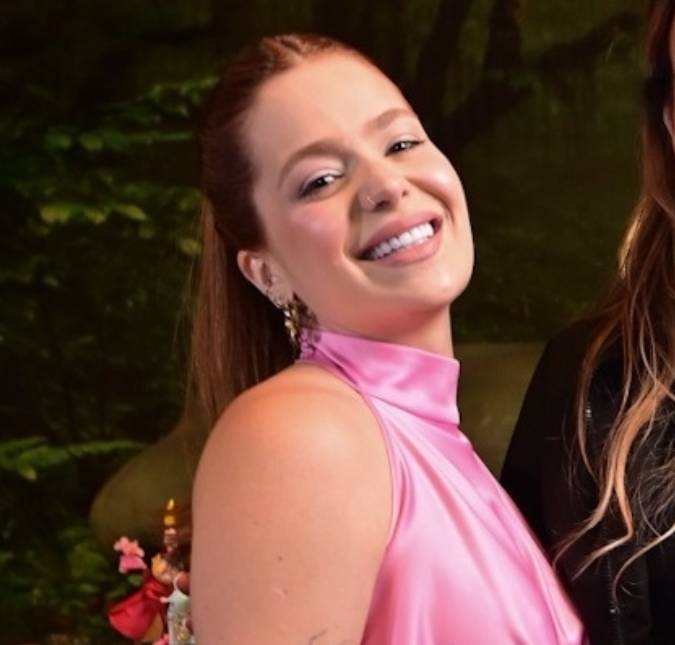 Viih Tube não aprova prévia de penteado de casamento com Eliezer: <i>Vamos refazer</i>