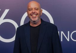Alex Escobar passa por cirurgia de retirada de tumor benigno: <I>Dei um grande passo pra tudo voltar ao normal</i>