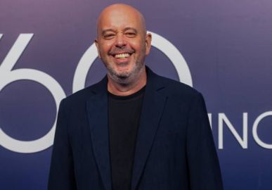 Alex Escobar tranquiliza fãs sobre recuperação após cirurgia