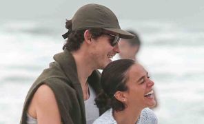 Entre amigos e familiares, veja quem já veio visitar Shawn Mendes no Brasil