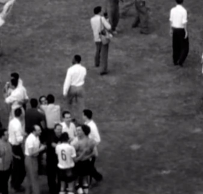 A <I>Record</i> é a emissora nacional mais antiga ainda em atividade! Veja histórias curiosas sobre os bastidores da televisão brasileira