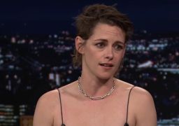 Kristen Stewart relembra perrengue durante gravações de <i>Crepúsculo</i> no Brasil: <i>Ficamos presos</i>