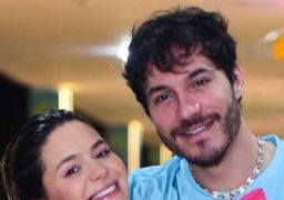 Viih Tube se emociona ao caminhar até o altar para se casar com Eliezer; assista à entrada dos noivos!